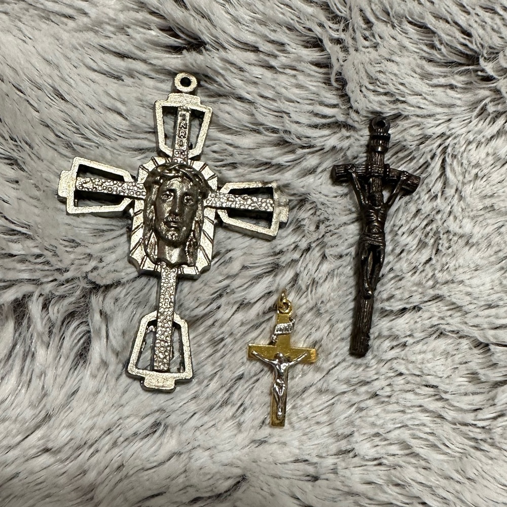 Religious pendants